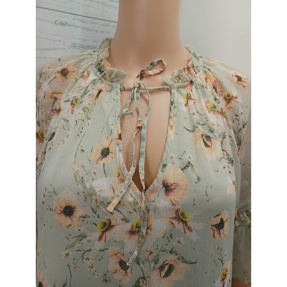 H M Tiered Dress Light Green Floral Cottage Sz 6 Short Sleeve Line - Picture 2 of 7